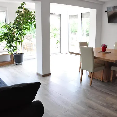 Apartma Cecil Apartament *
