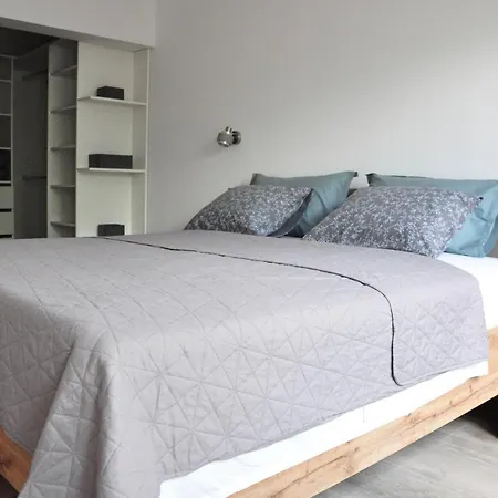 Apartma Cecil Apartment